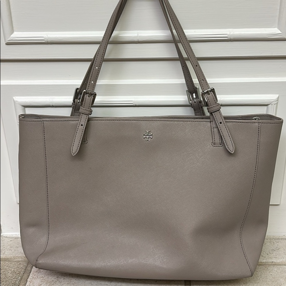 Tory burch tote bag